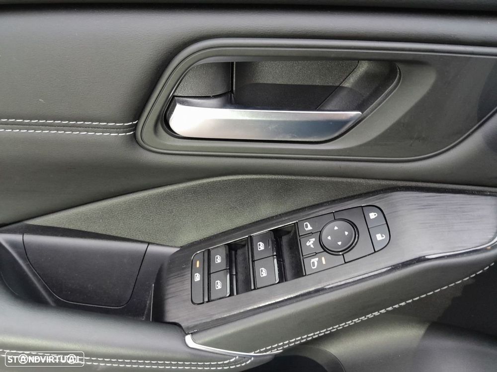 Nissan Qashqai 1.3 DIG-T N-Connecta LED+TT+SKY - 17