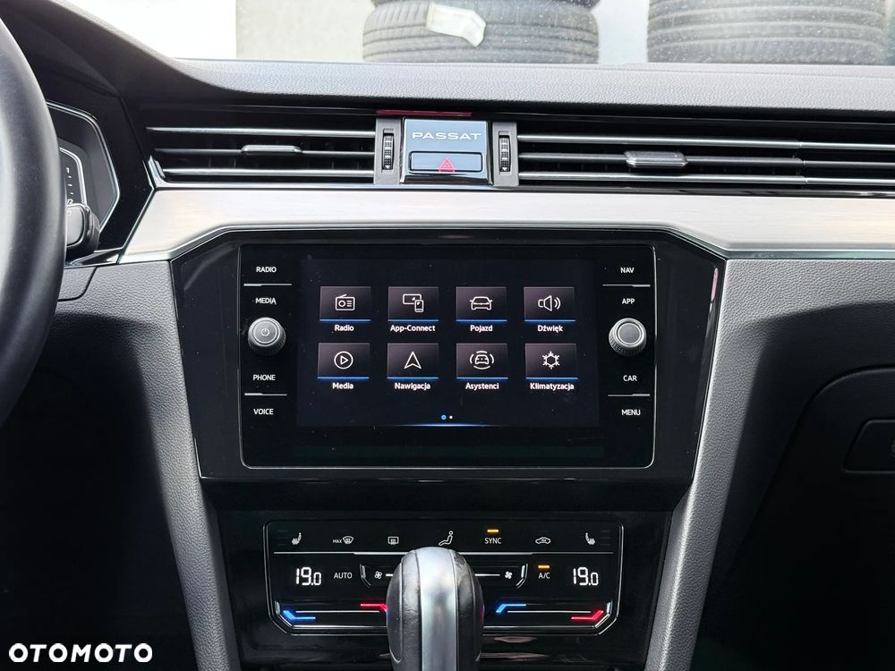 Volkswagen Passat Variant 2.0 TSI Elegance DSG - 34