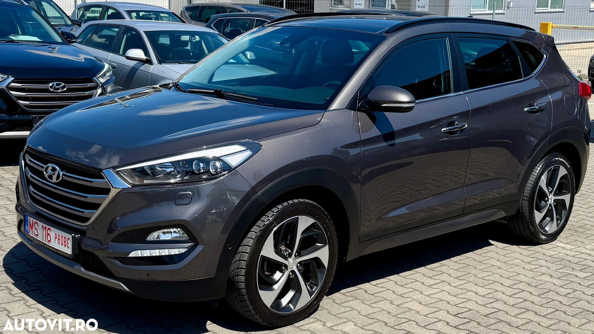 Hyundai Tucson - 1