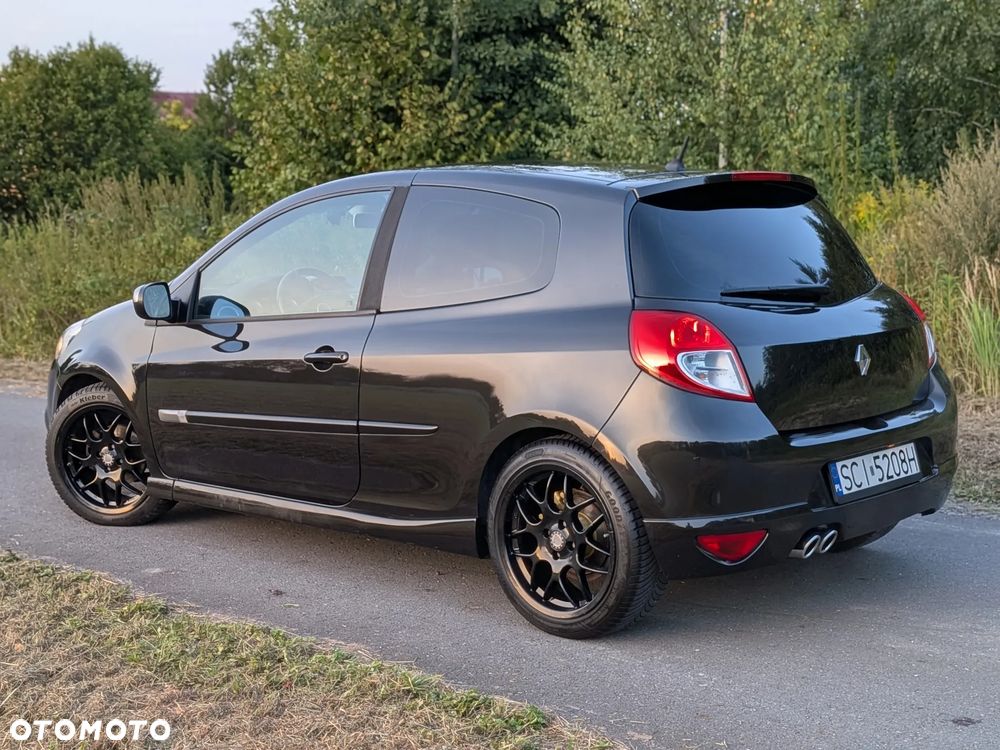 Renault Clio - 9