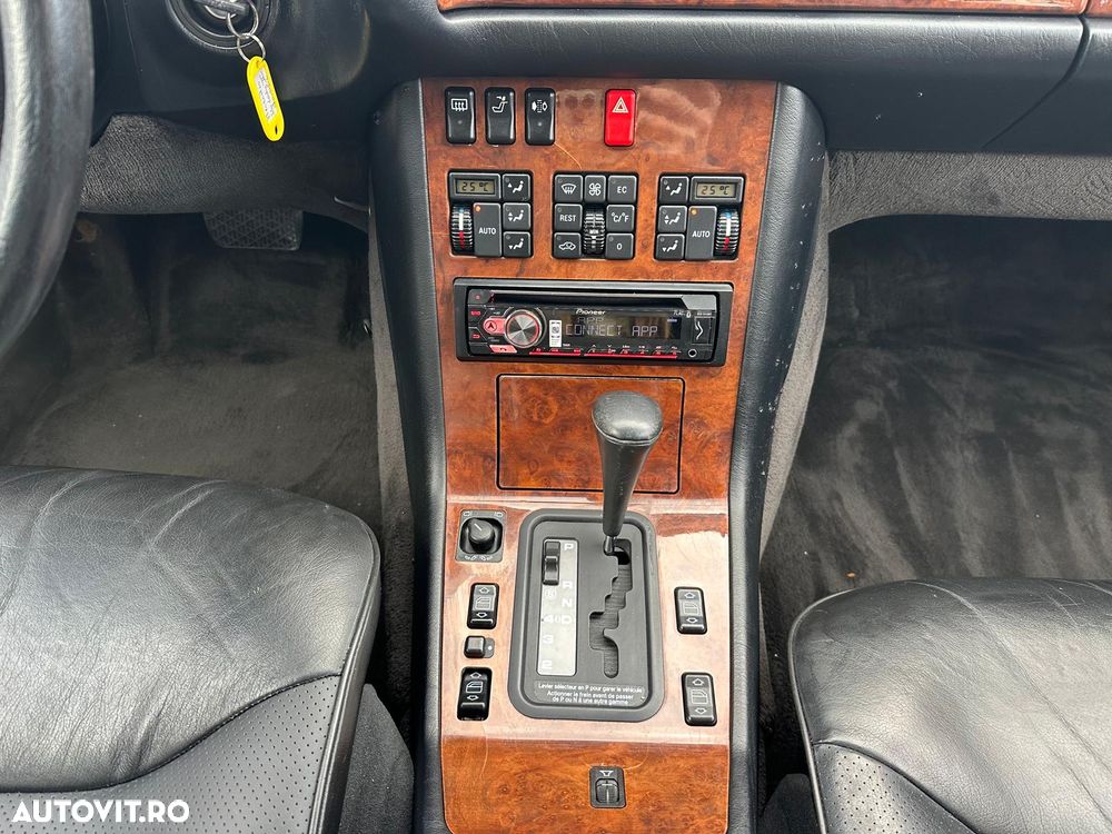 Mercedes-Benz S - 12