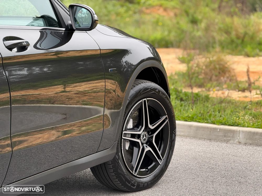 Mercedes-Benz GLC 300 de 4Matic 9G-TRONIC AMG Line - 12
