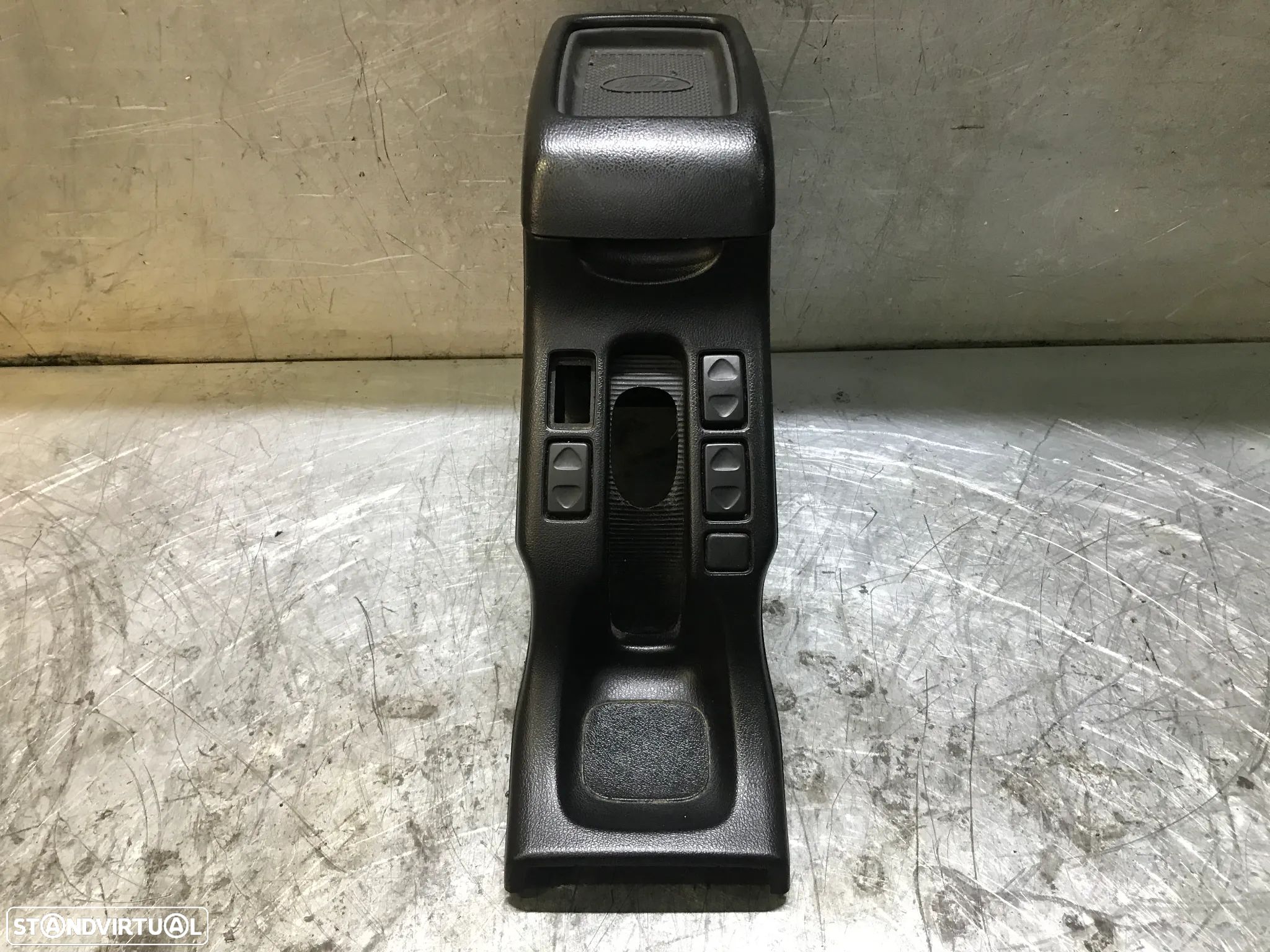 CONSOLA CENTRAL / APOIO DO BRAÇO LANDROVER FREELANDER FHM100330 - 1