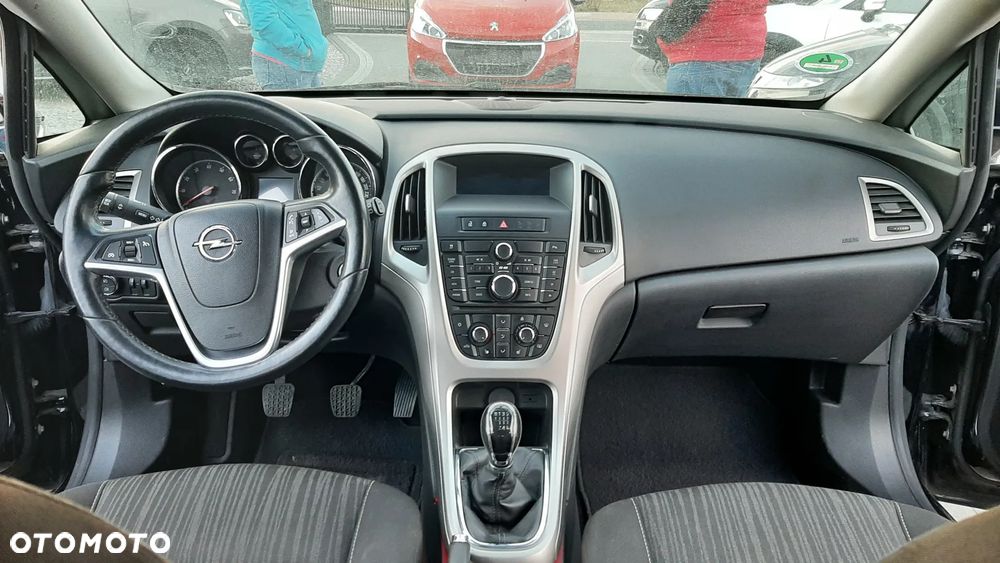 Opel Astra 1.4 Turbo - 10