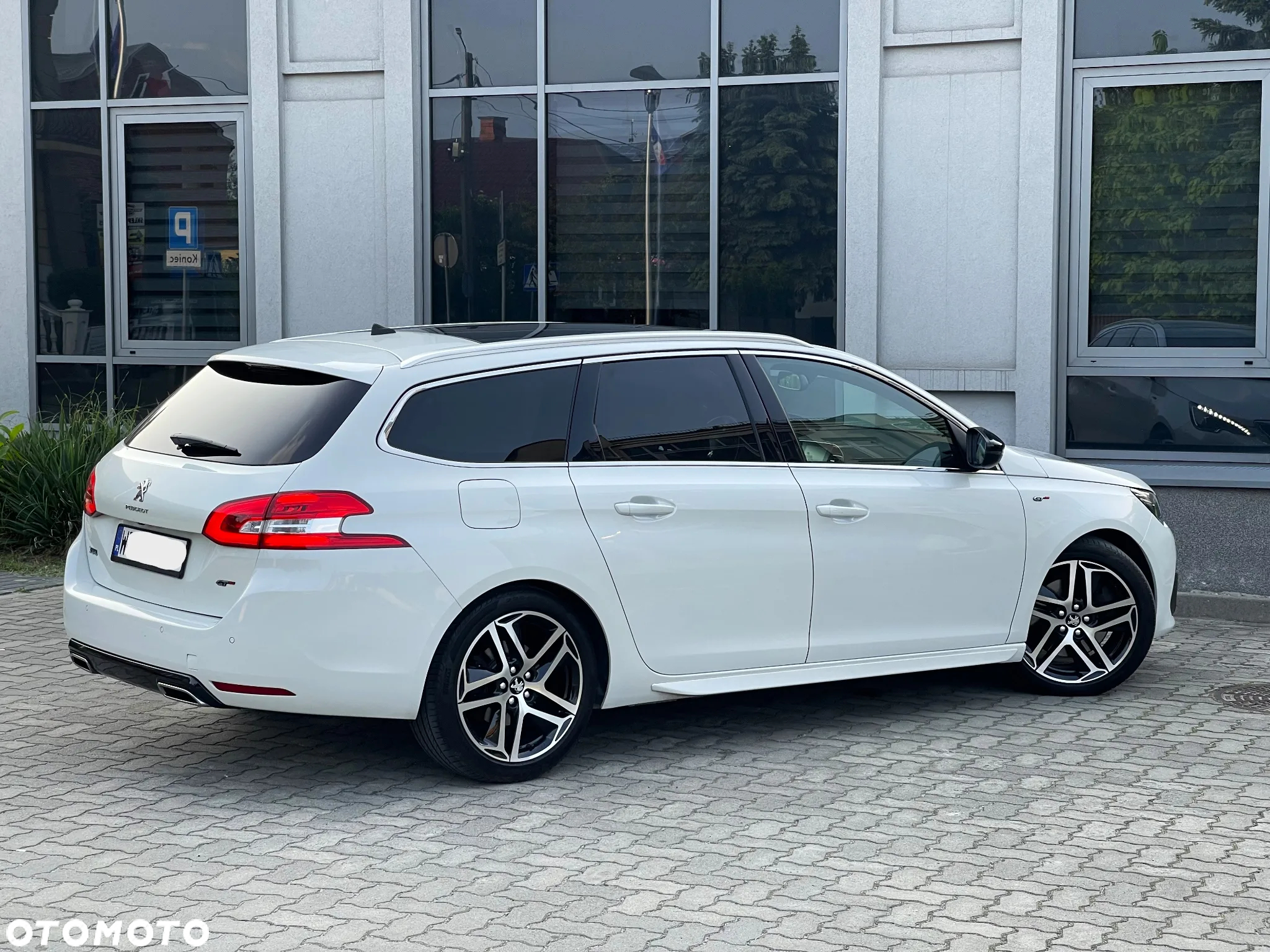 Peugeot 308 SW 2.0 BlueHDi GT S&S EAT8 - 14