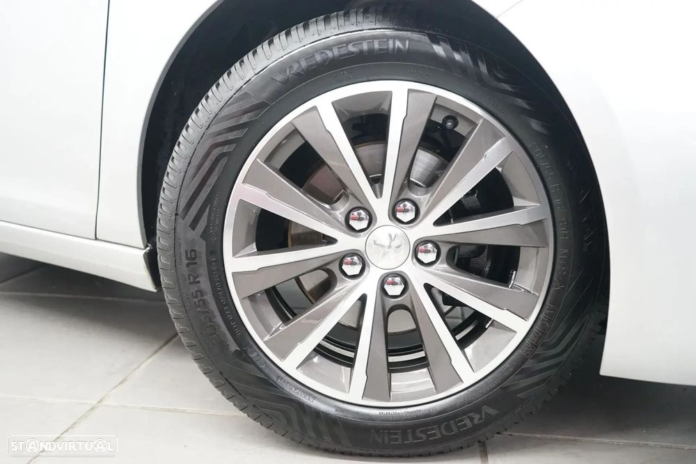 Peugeot 308 SW - 10