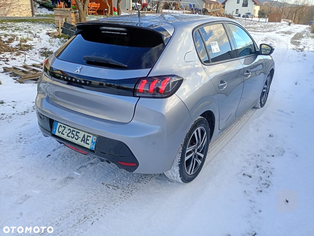 Peugeot 208 PureTech 100 Business - 15