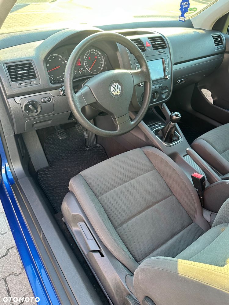 Volkswagen Golf 1.6 Comfortline - 11