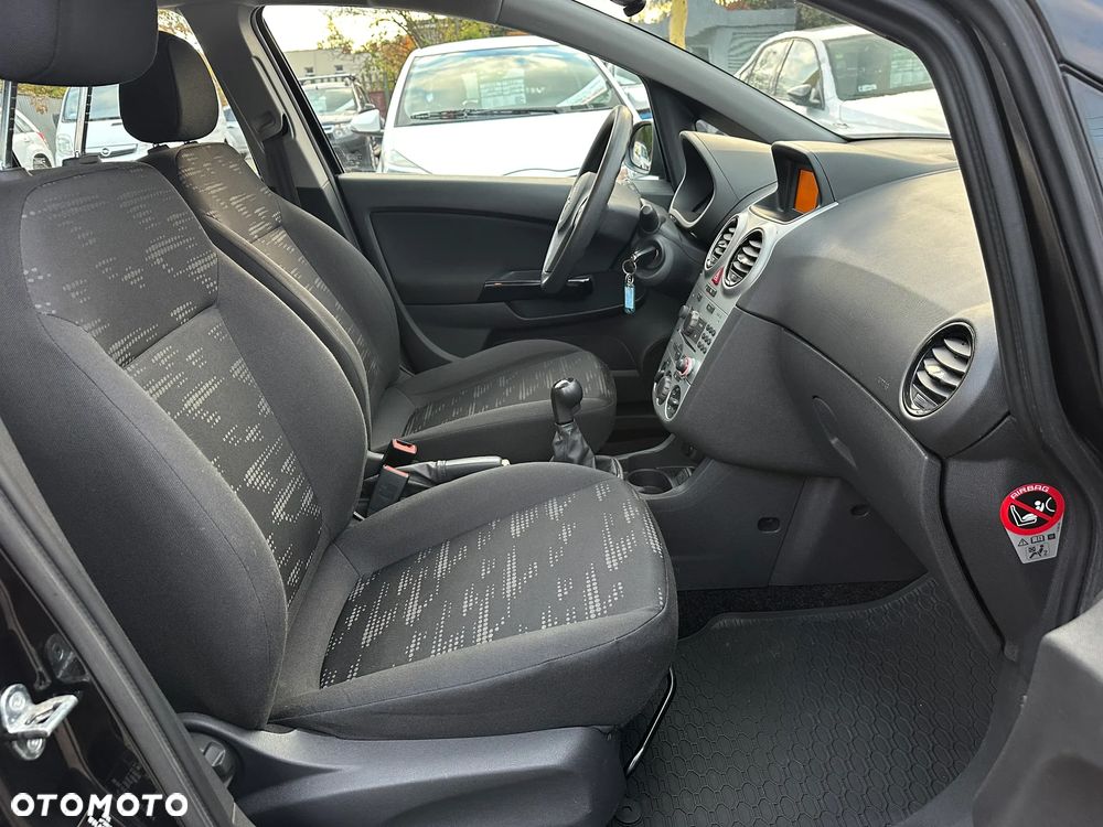Opel Corsa - 22