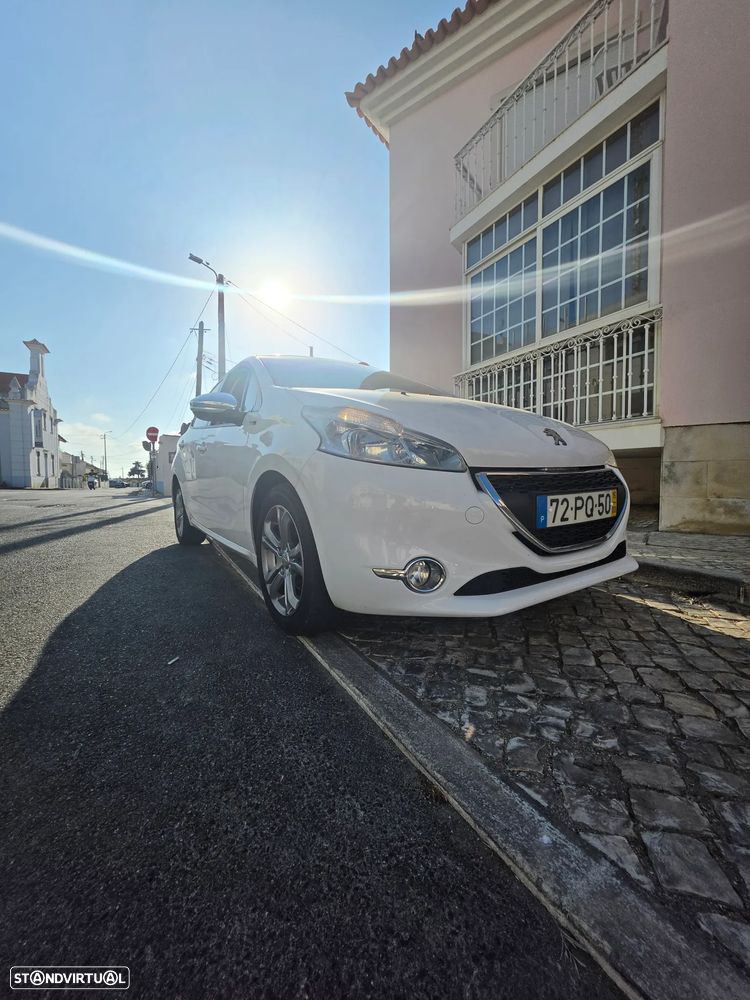 Peugeot 208 1.4 HDi SE Style - 11