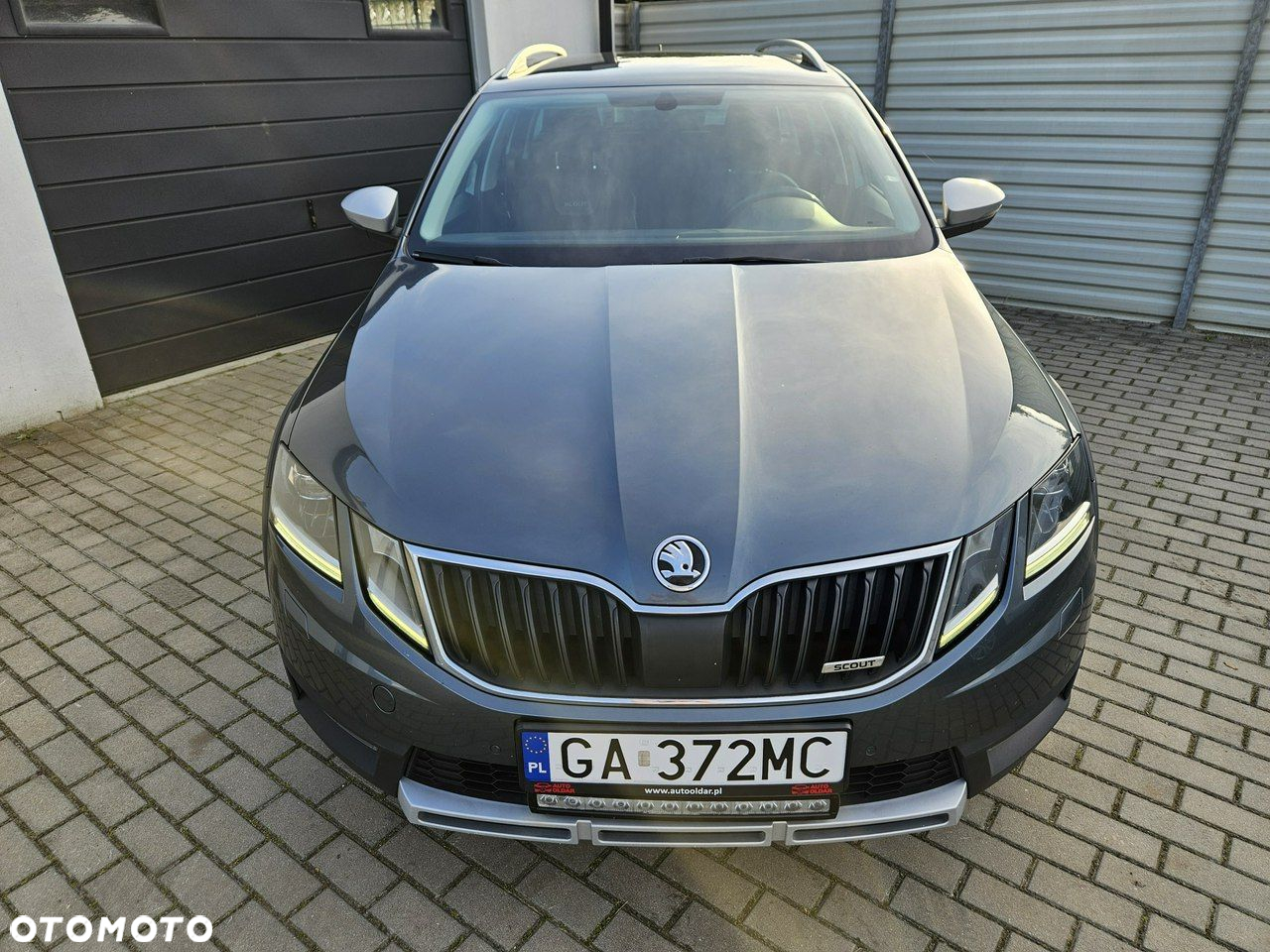Skoda Octavia Combi 2.0 TDI 4x4 DSG Scout - 20