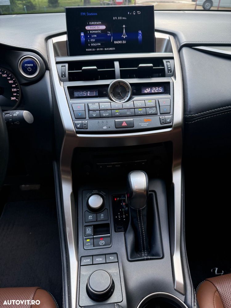 Lexus Seria NX 300h AWD Luxury - 10