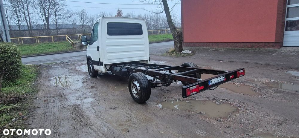 Iveco Daily goła rama - 5