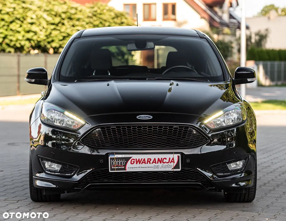 Ford Focus ver-1-5-ecoblue-scr-st--line - 4