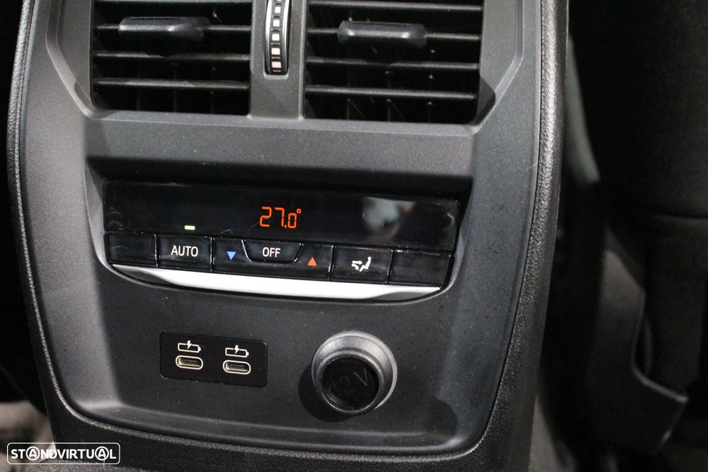 BMW 330 e Line Luxury Auto - 19