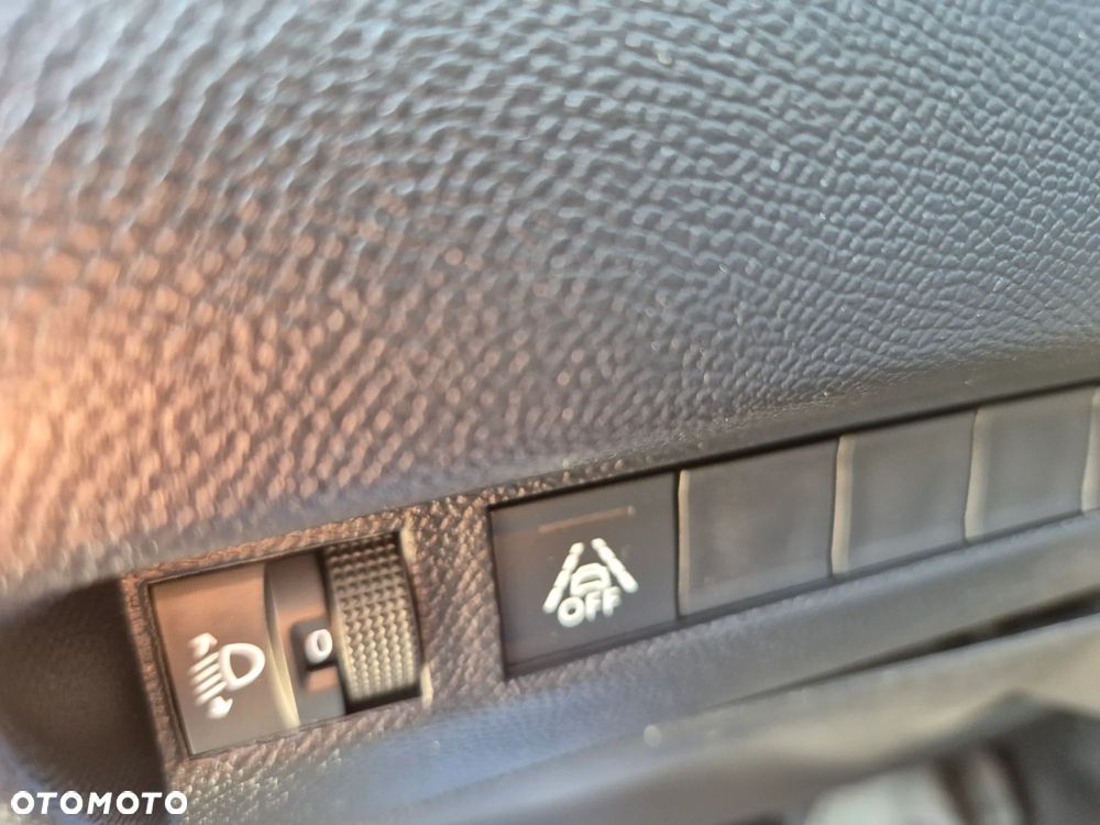 Peugeot 2008 1.2 PureTech Allure Pack S&S - 25