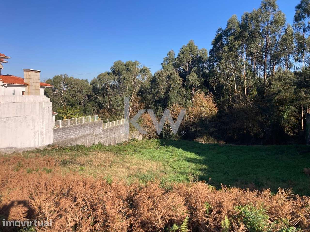 Terreno com excelente localização em São João da Madeira - Grande imagem: 2/15