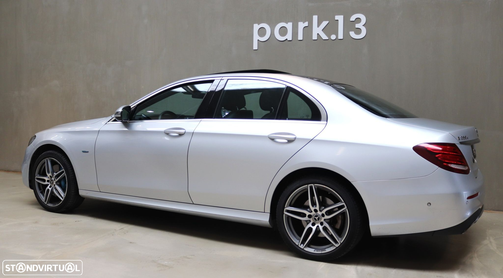 Mercedes-Benz E 350 e AMG - 36