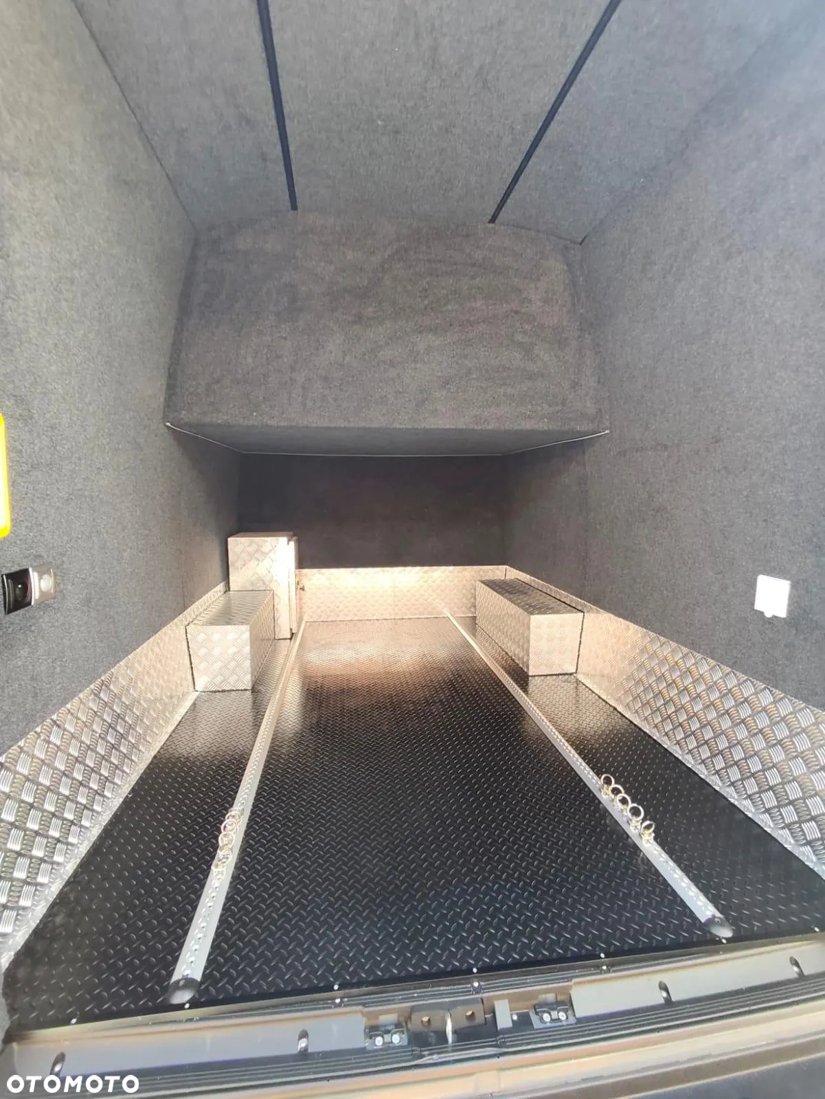 Iveco Daily 35S18 - 33