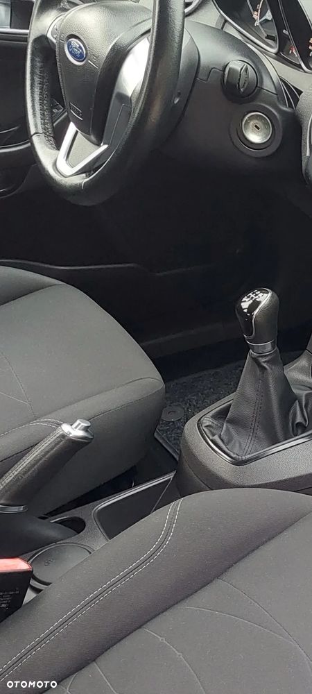 Ford Fiesta - 8