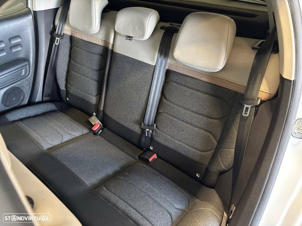 Citroën C3 1.2 PureTech Shine - 10