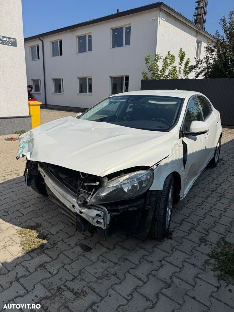 Volvo V40 D2 94g Basic - 11