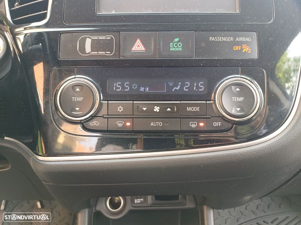 Mitsubishi Outlander 2.2 DI-D Intense+ - 30