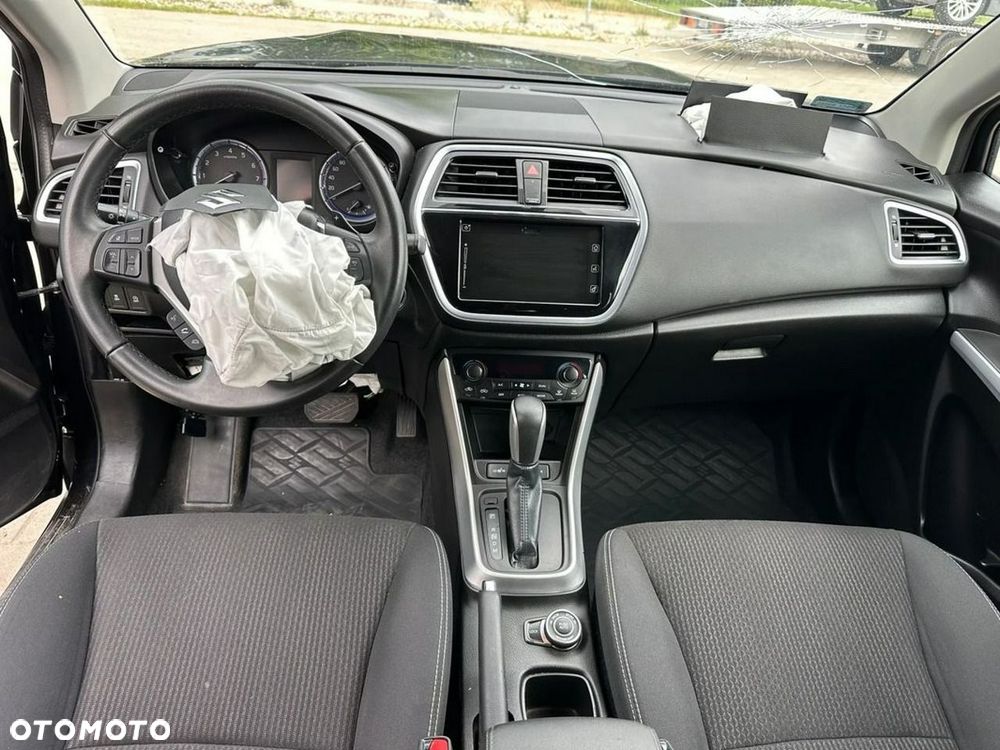 Suzuki SX4 - 10