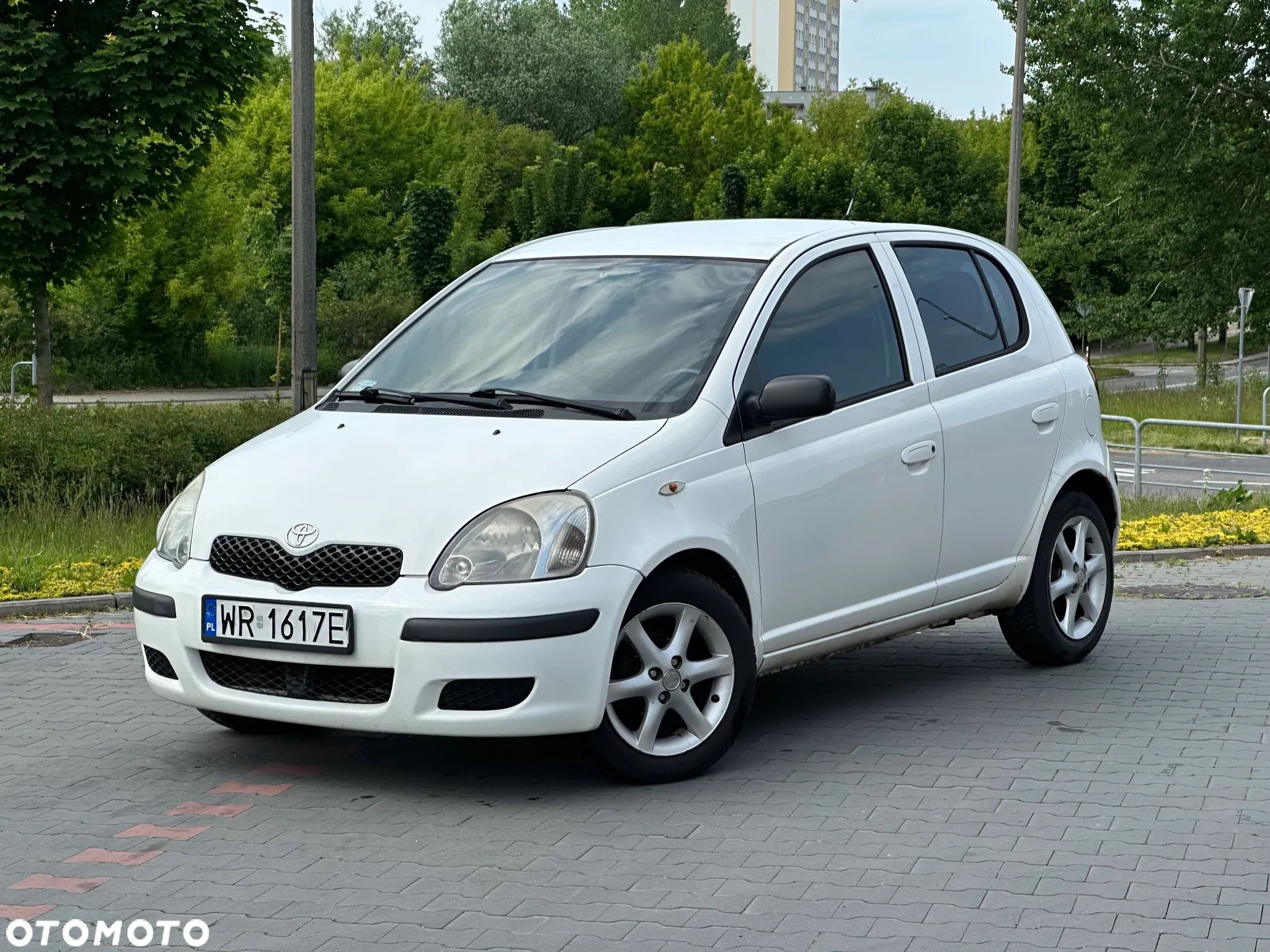 Toyota Yaris - 1