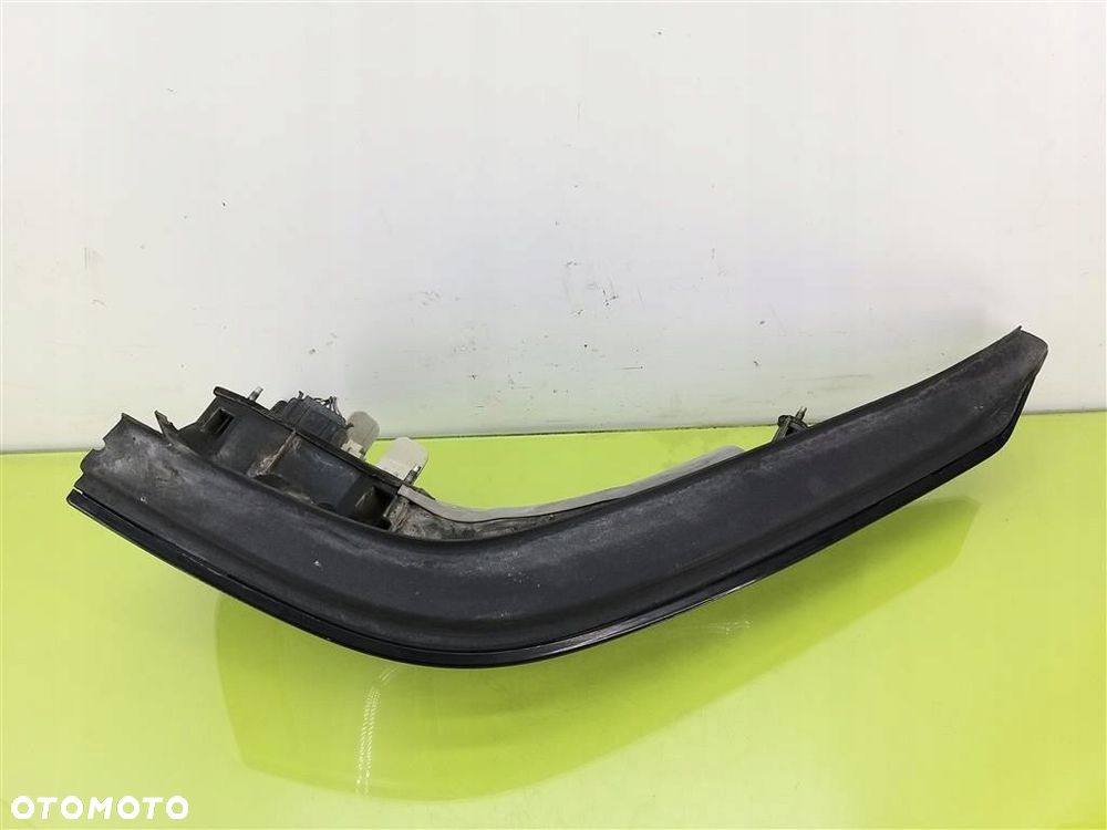 Lampa prawa tylna tył Saab 93 II 2002-2011 HELLA KOMBI - 4