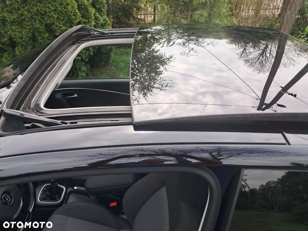 Volkswagen Polo 1.2 TSI Blue Motion Technology beats - 21