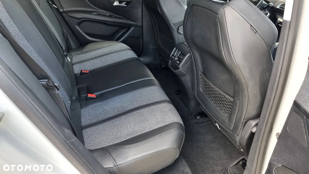 Peugeot 3008 BlueHDi 150 Stop & Start Allure - 13