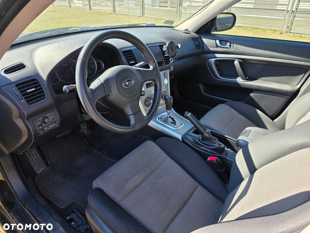Subaru Legacy - 6
