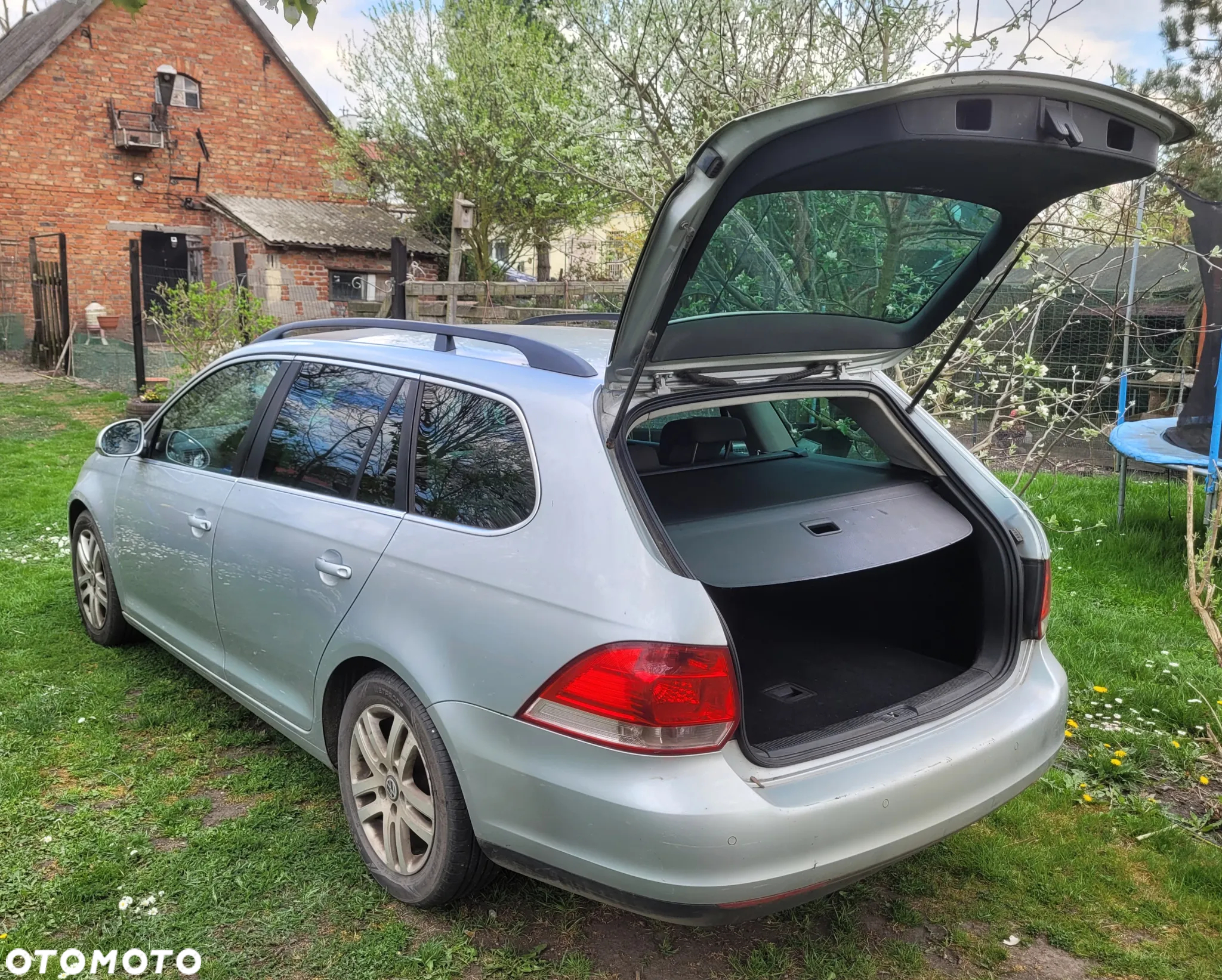 Volkswagen Golf 2.0 TDI DPF BlueMotion Technology DSG Comfortline - 5