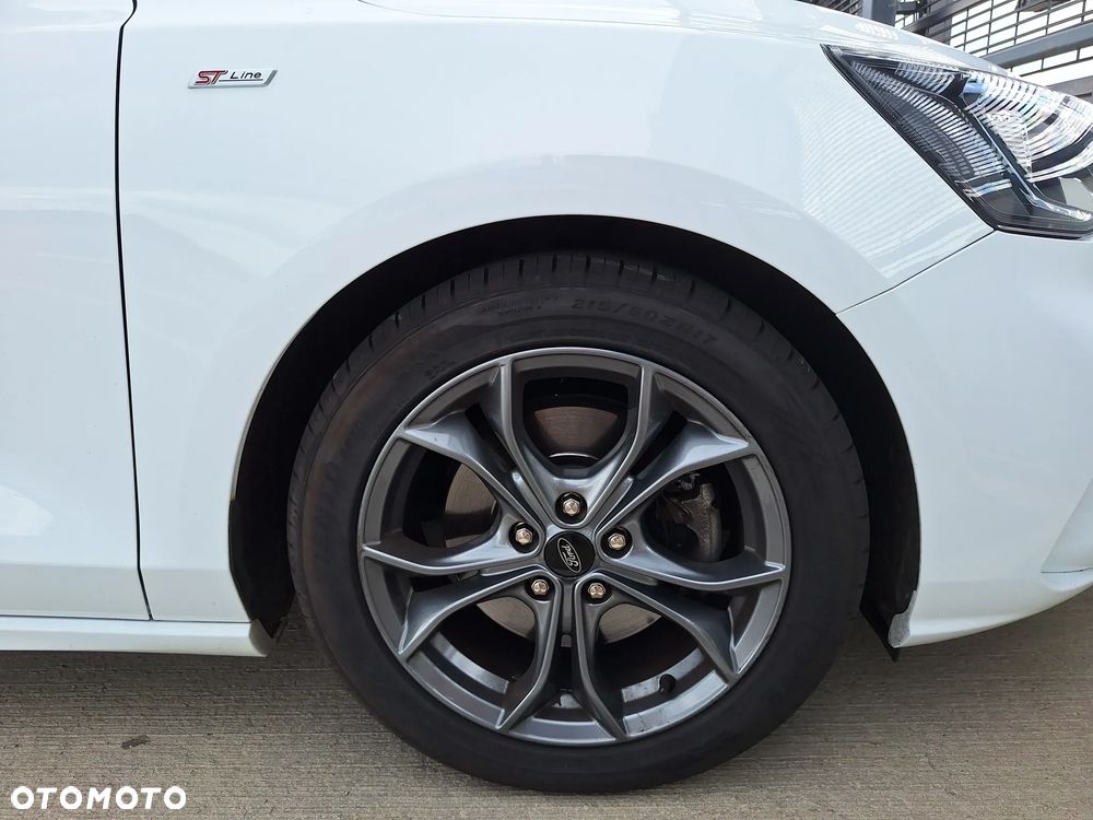 Ford Focus 1.5 EcoBoost ST-Line - 15