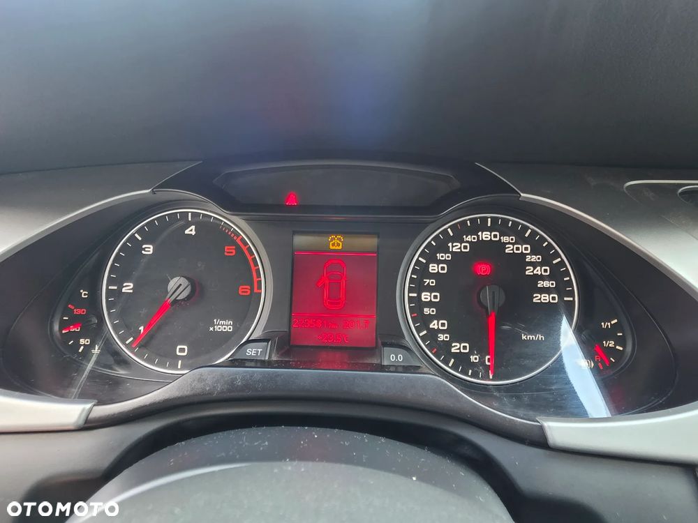 Audi A4 Avant 2.0 TDI - 13