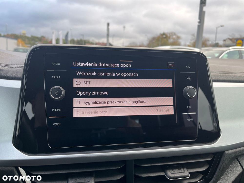 Volkswagen T-Roc - 27