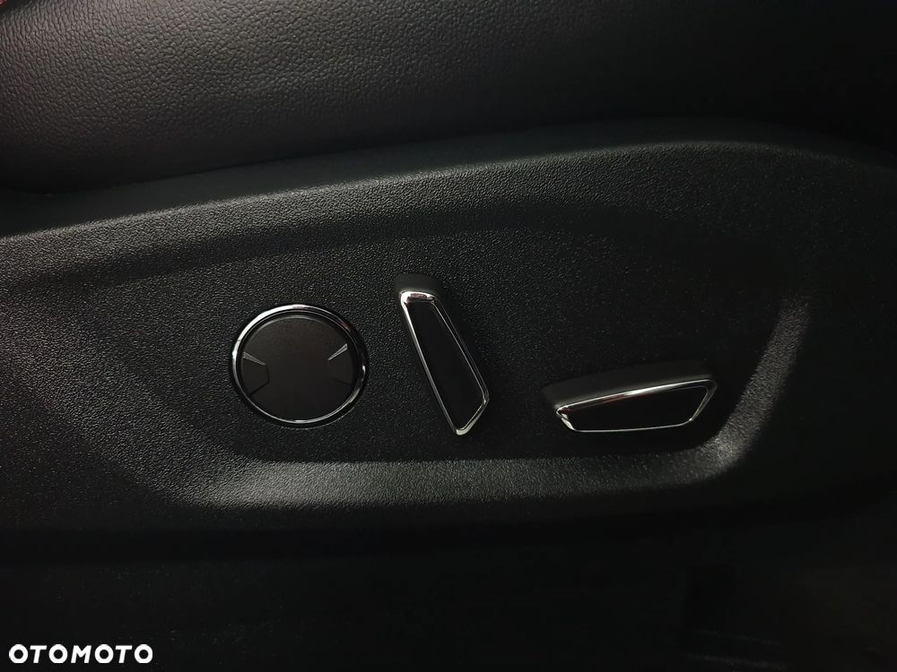 Ford Edge 2.0 EcoBlue Bi-Turbo 4x4 ST-LINE - 34