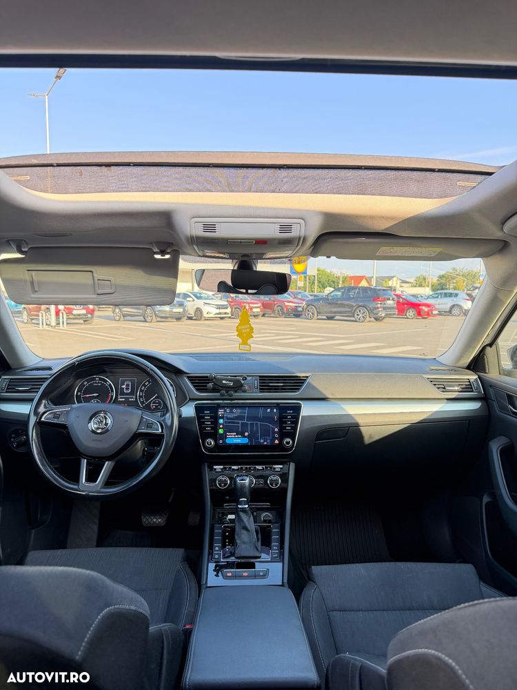 Skoda Superb 2019 photo 5