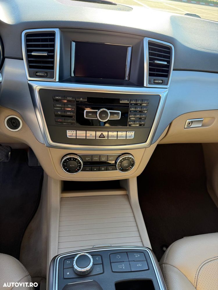 Mercedes-Benz ML 250 BlueTEC 4MATIC Aut - 11