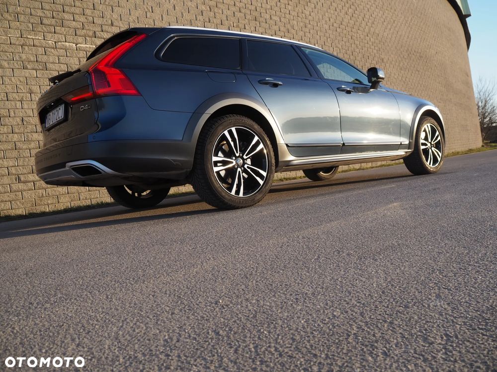 Volvo V90 Cross Country D4 AWD - 10