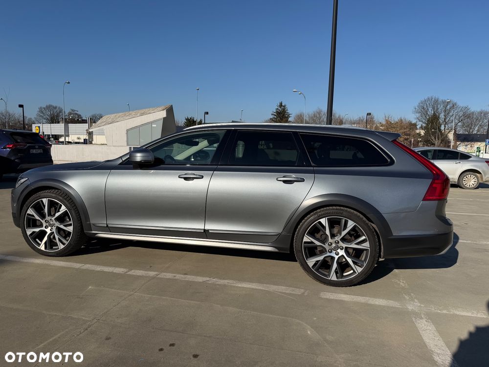 Volvo V90 Cross Country D5 AWD Geartronic Momentum Pro - 7