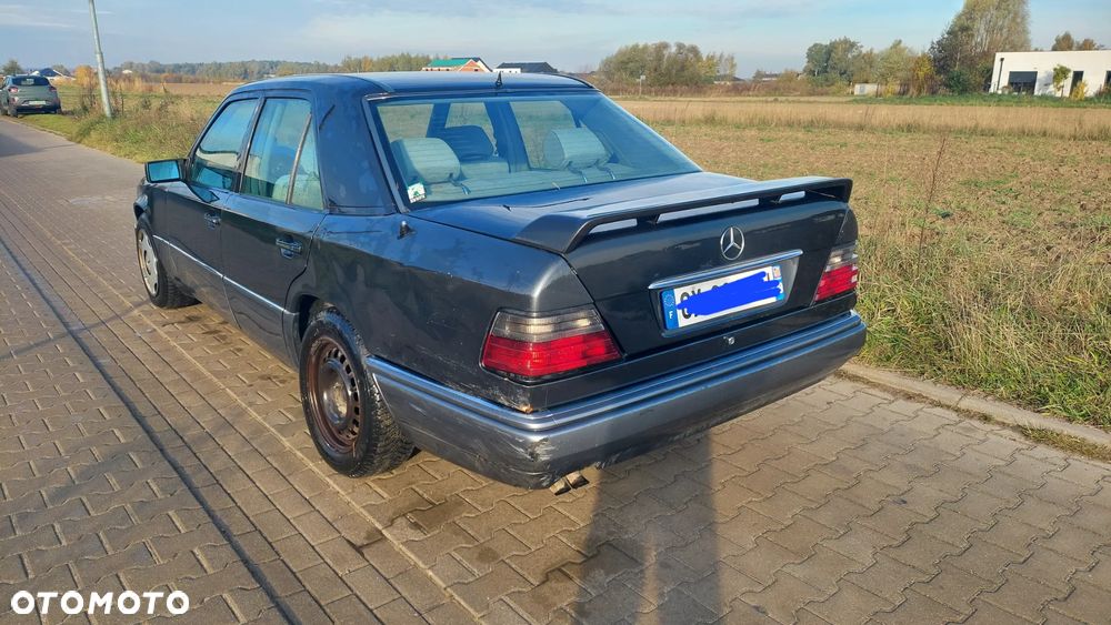 Mercedes-Benz W124 (1984-1993) - 3