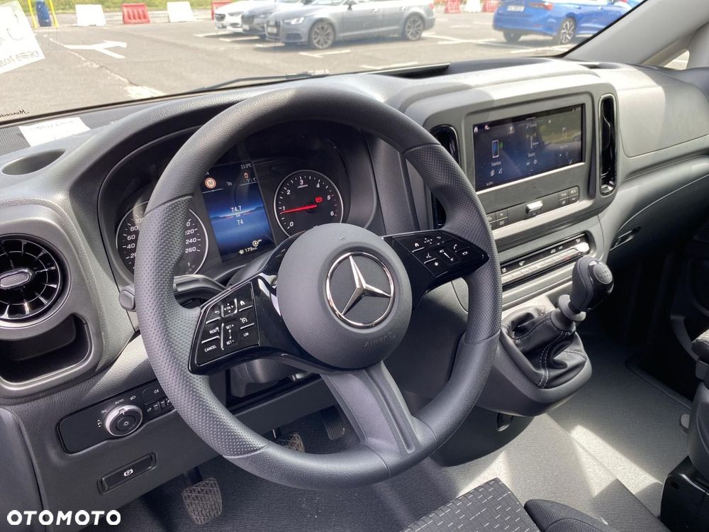 Mercedes-Benz Vito - 14