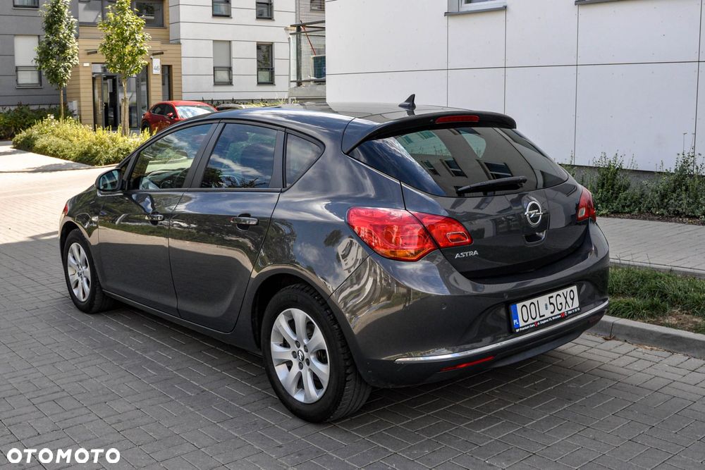 Opel Astra - 3