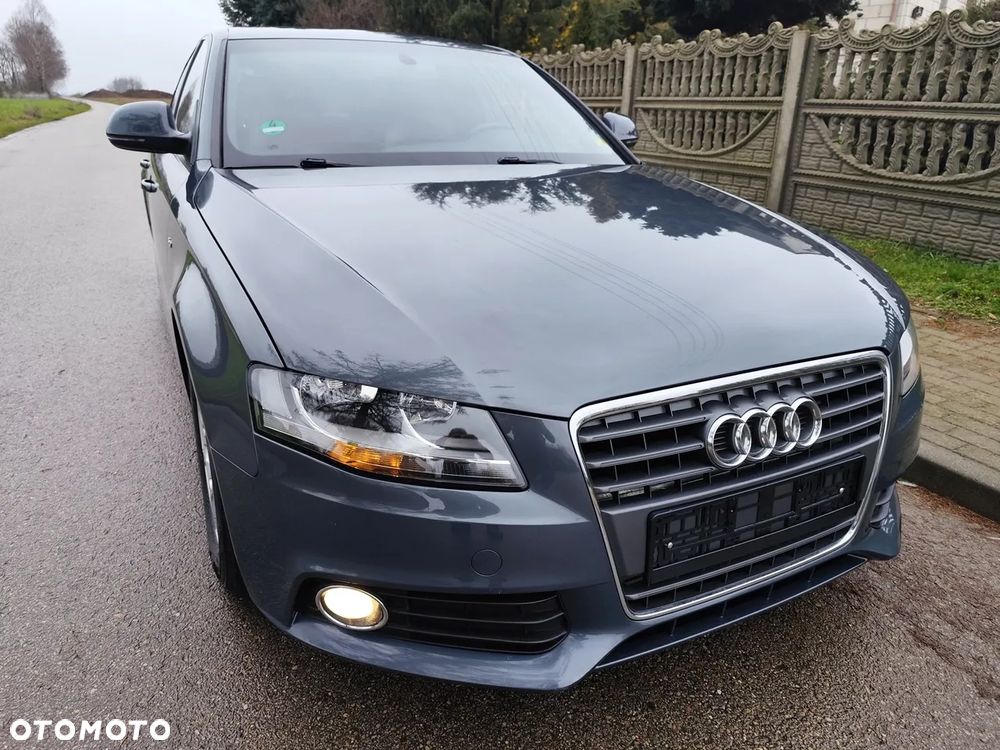 Audi A4 Limousine - 19