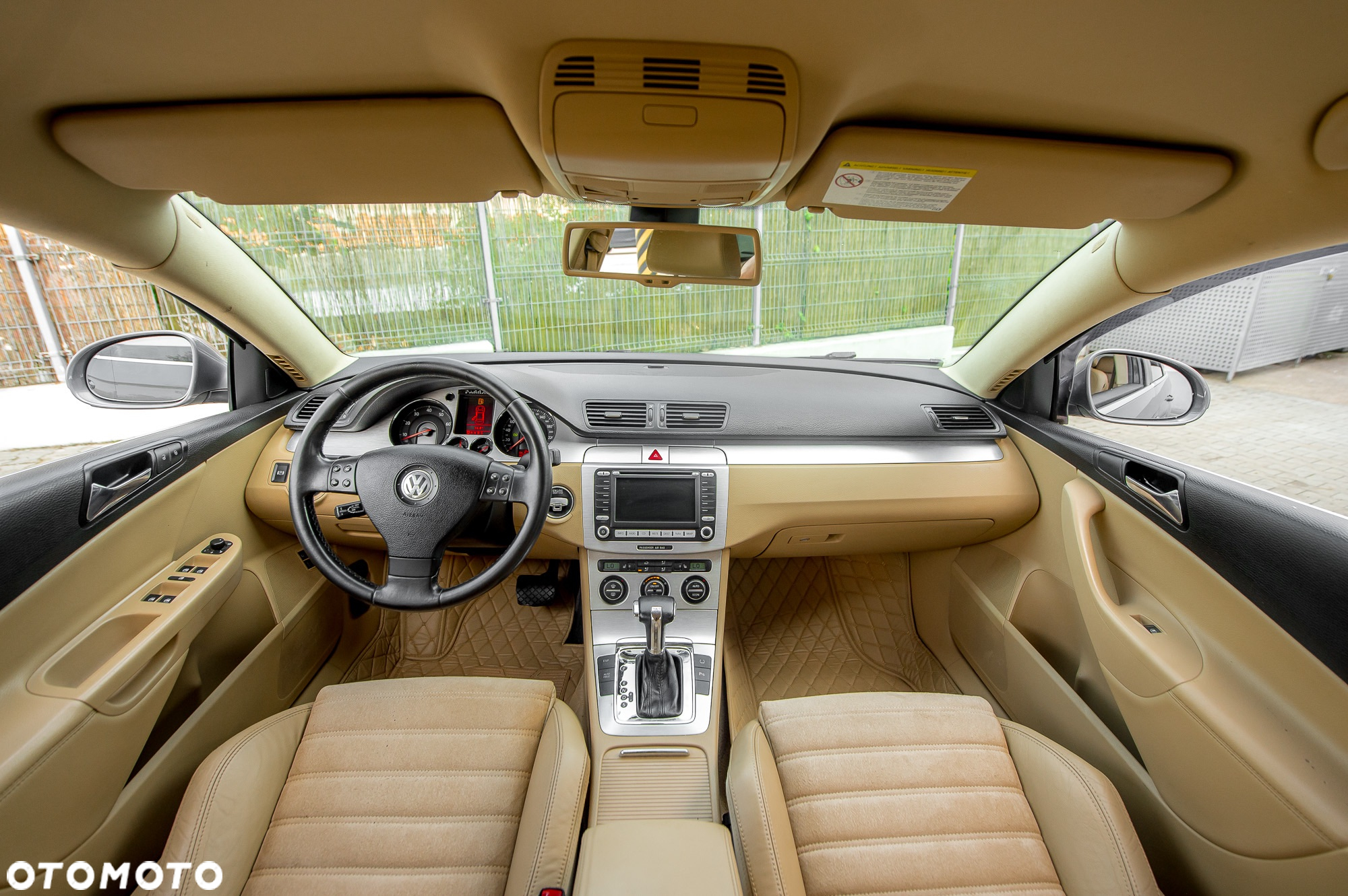 Volkswagen Passat - 19