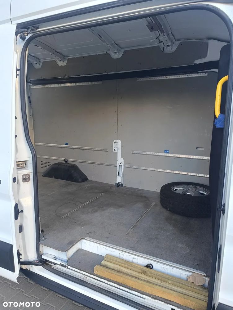 Ford Transit - 10