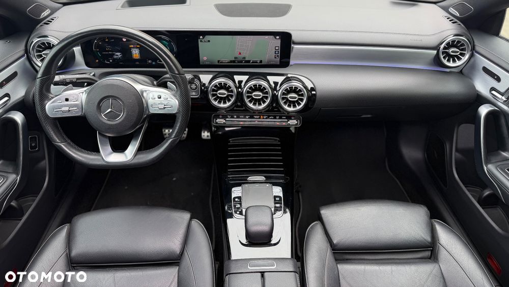 Mercedes-Benz CLA 200 AMG Line 7G-DCT - 25