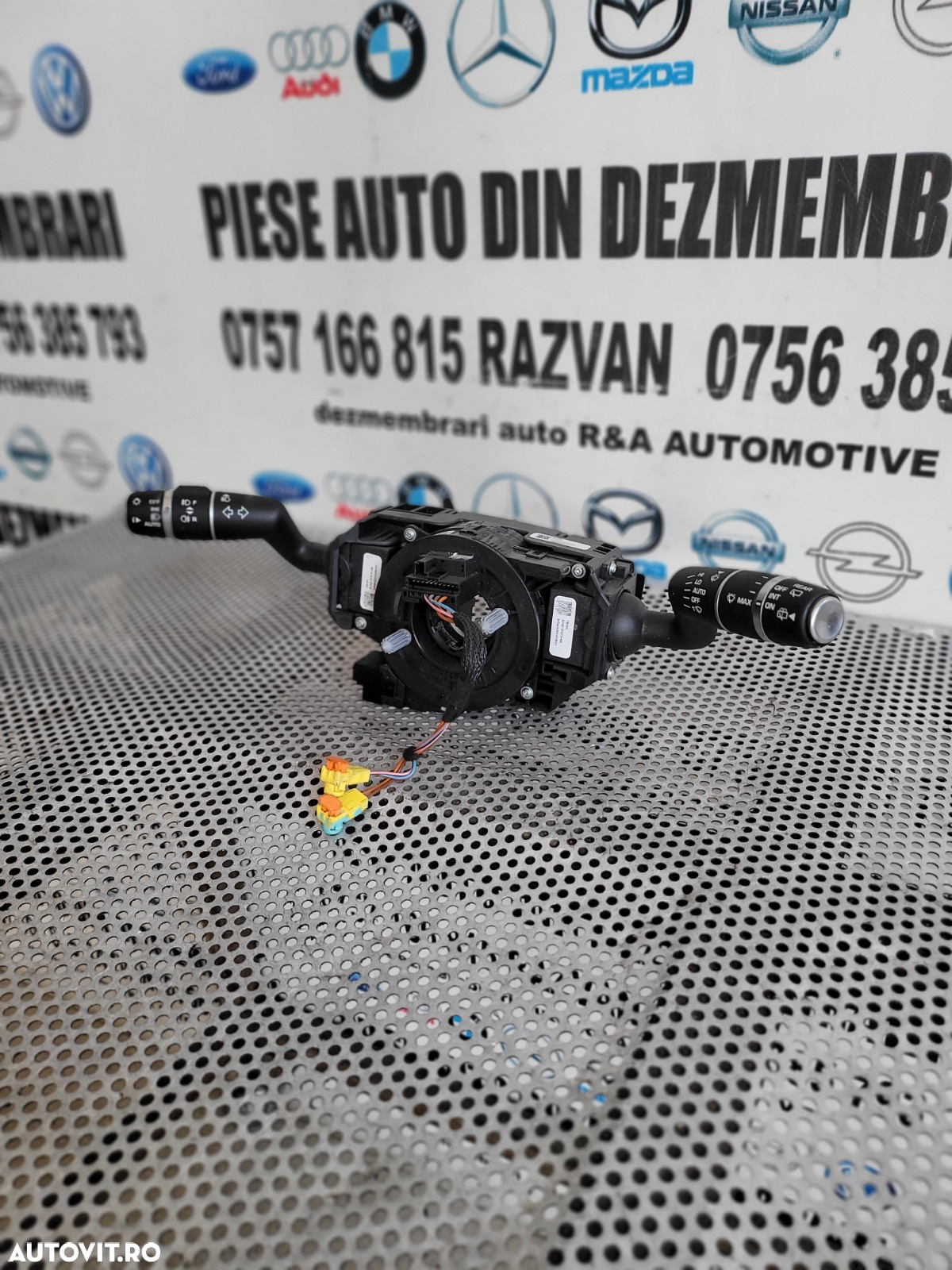 Ansamblu Spira Spirala Banda Volan SZI Maneta Stergatoare Semnalizare Bloc Lumini Land Rover Range Rover Sport L494 An 2014-2015-2016-2017-2018 Dezmembrez Range Rover Sport L494 An 2014-2018 Volan Stanga 3.0 Diesel 306DT - 3
